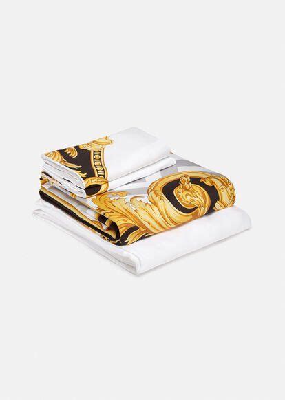 versace hausmantel|Blankets, Comforters & Luxury Bedspreads .